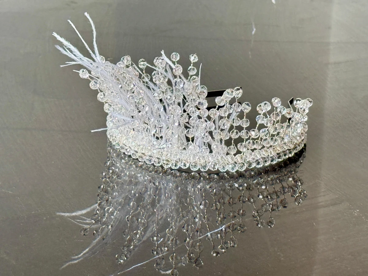 Kristal Taşlı Taç - BEYAZ